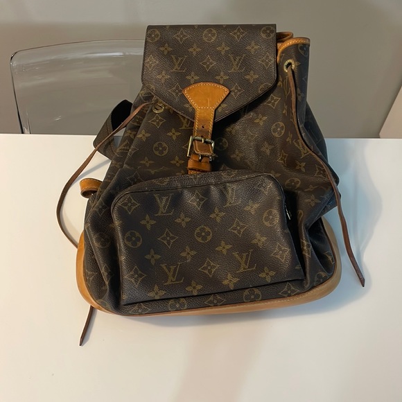 Louis Vuitton backpack - Picture 1 of 2